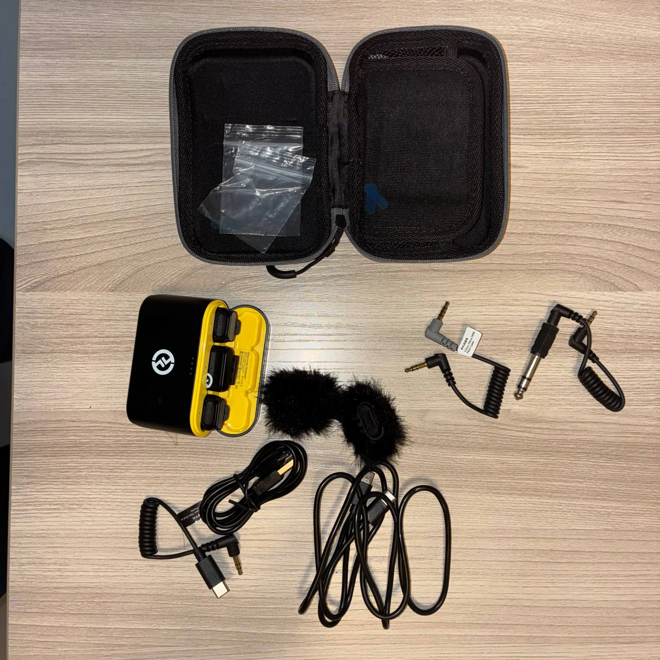 Радиомикрофонная система - Аудио и видео техника (Электроника) в Екатеринбург