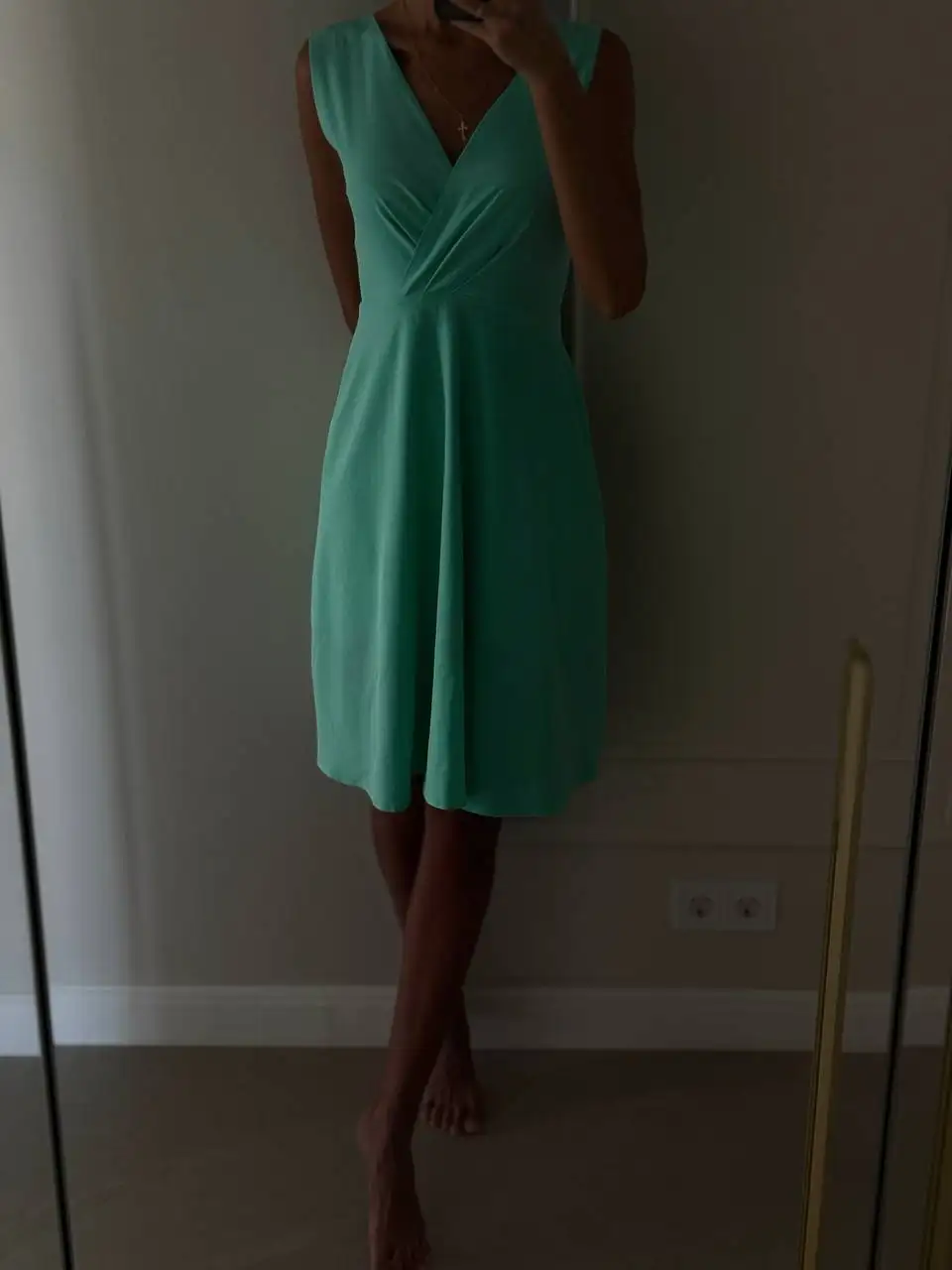 Продажа одежды: платья, топ, брюки и подарок - Одежда в Екатеринбург