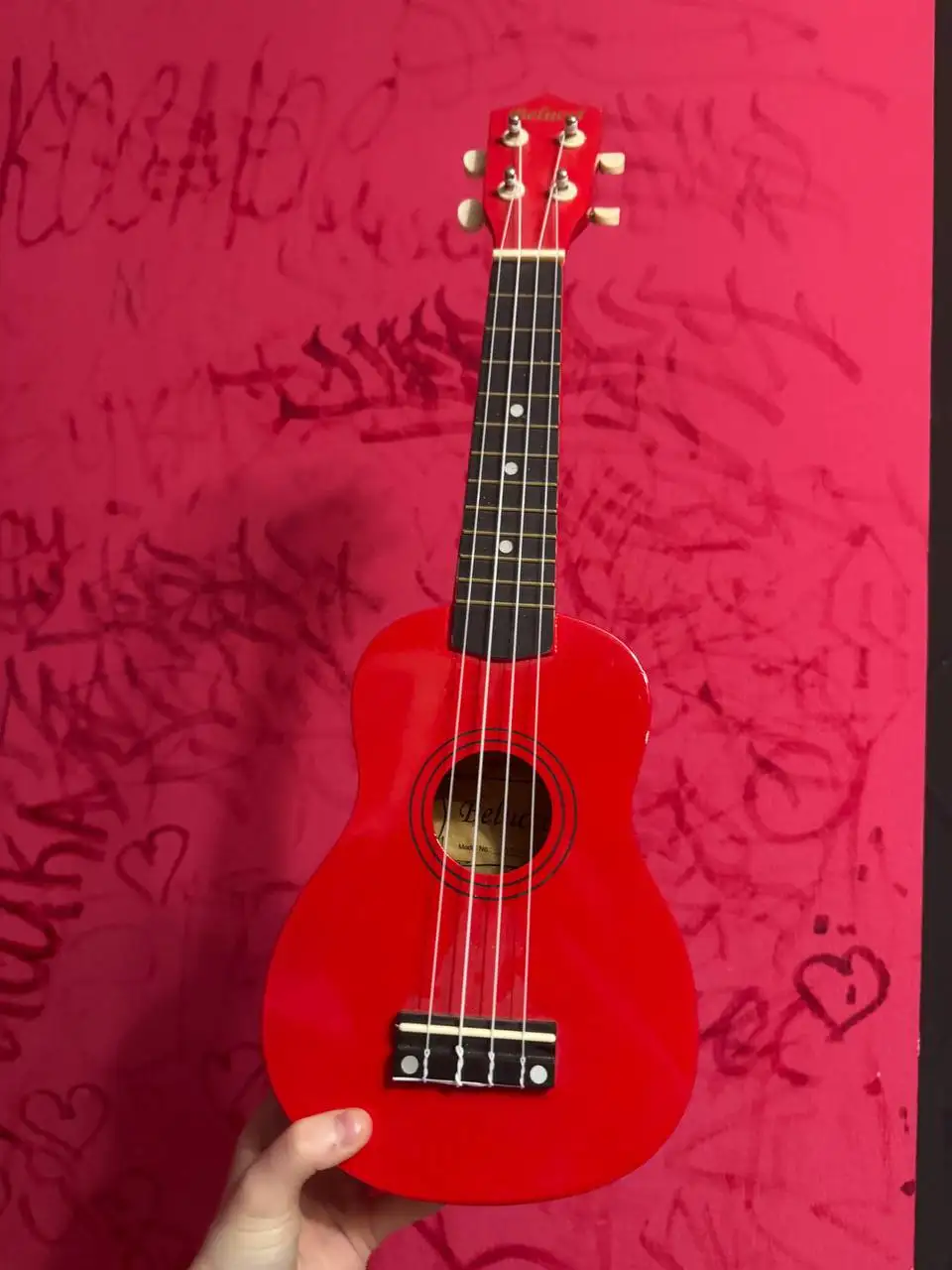 Укулеле б/у в хорошем состоянии - Музыкальные инструменты (Хобби и отдых) в Екатеринбург