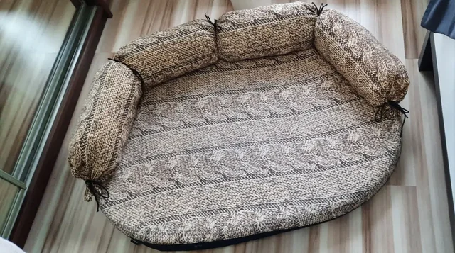 Лежанка-диван для собак - Инструменты в Екатеринбург