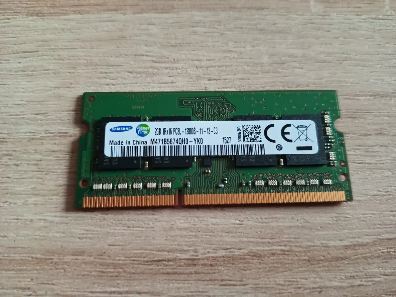 SSD 120 ГБ и оперативная память Samsung DDR3L 2 ГБ - Комплектующие (Электроника) в Екатеринбург