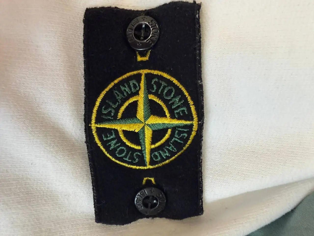 Кофта Stone Island новая оригинал размер M - Верхняя одежда (Одежда) в Екатеринбург