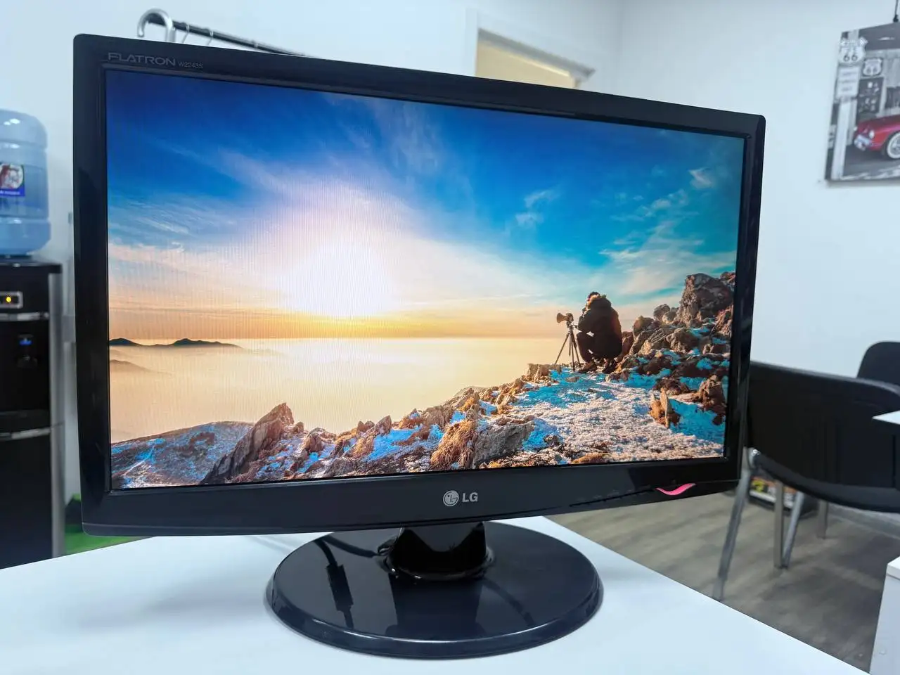 Монитор LG W2243S 22" Full HD - Мониторы (Электроника) в Екатеринбург