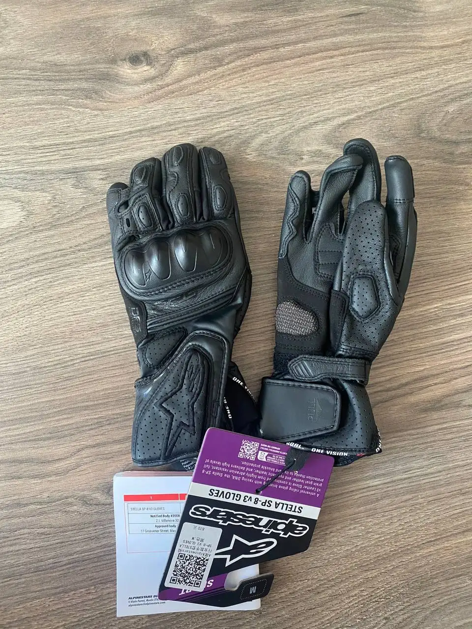 Мотоперчатки ALPINESTARS SP-8 v3 новые - Мотоэкипировка (Хобби и отдых) в Екатеринбург