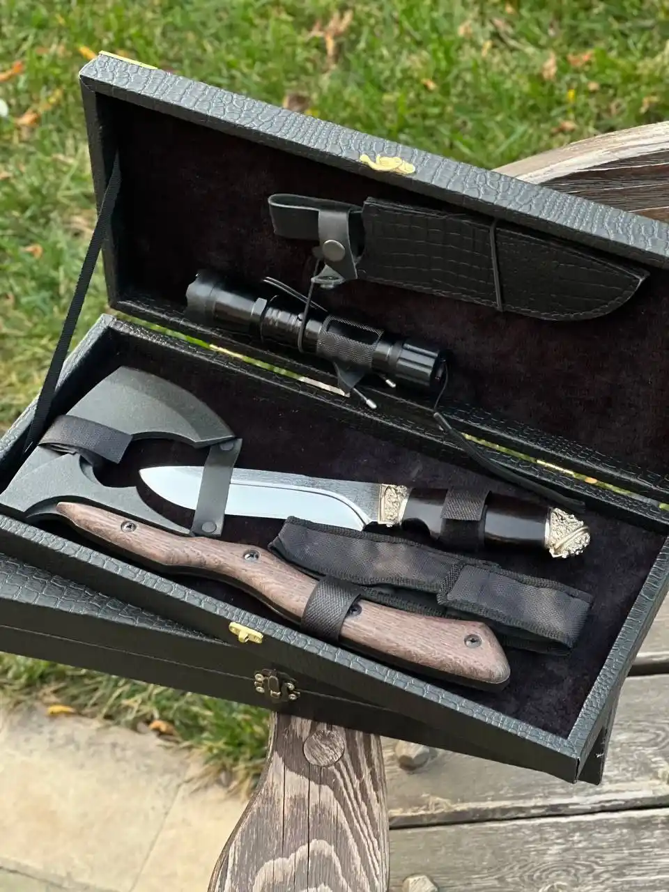Подарочный набор топор и нож
