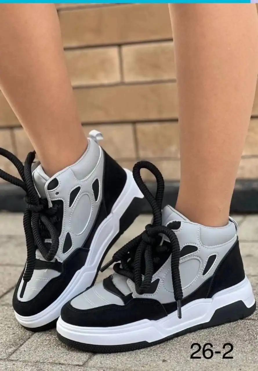 Продажа обуви размер 39