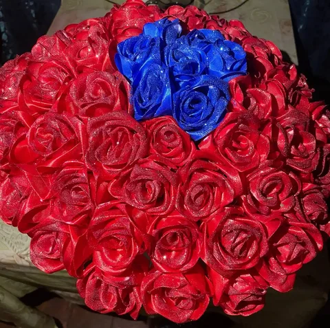 Букет из 60 роз с блестками - Хобби и отдых в Тюмень