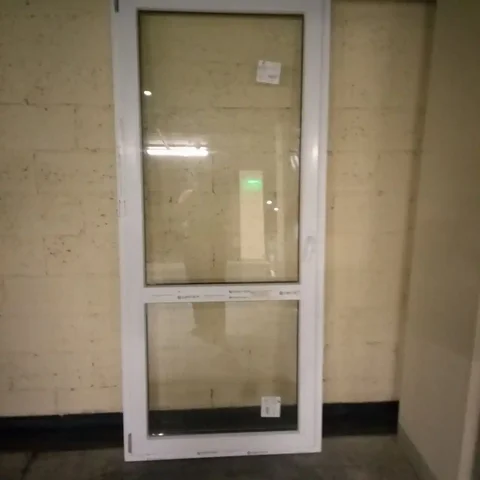 Пластиковая дверь с двойным стеклопакетом - частное объявление в Тюмень