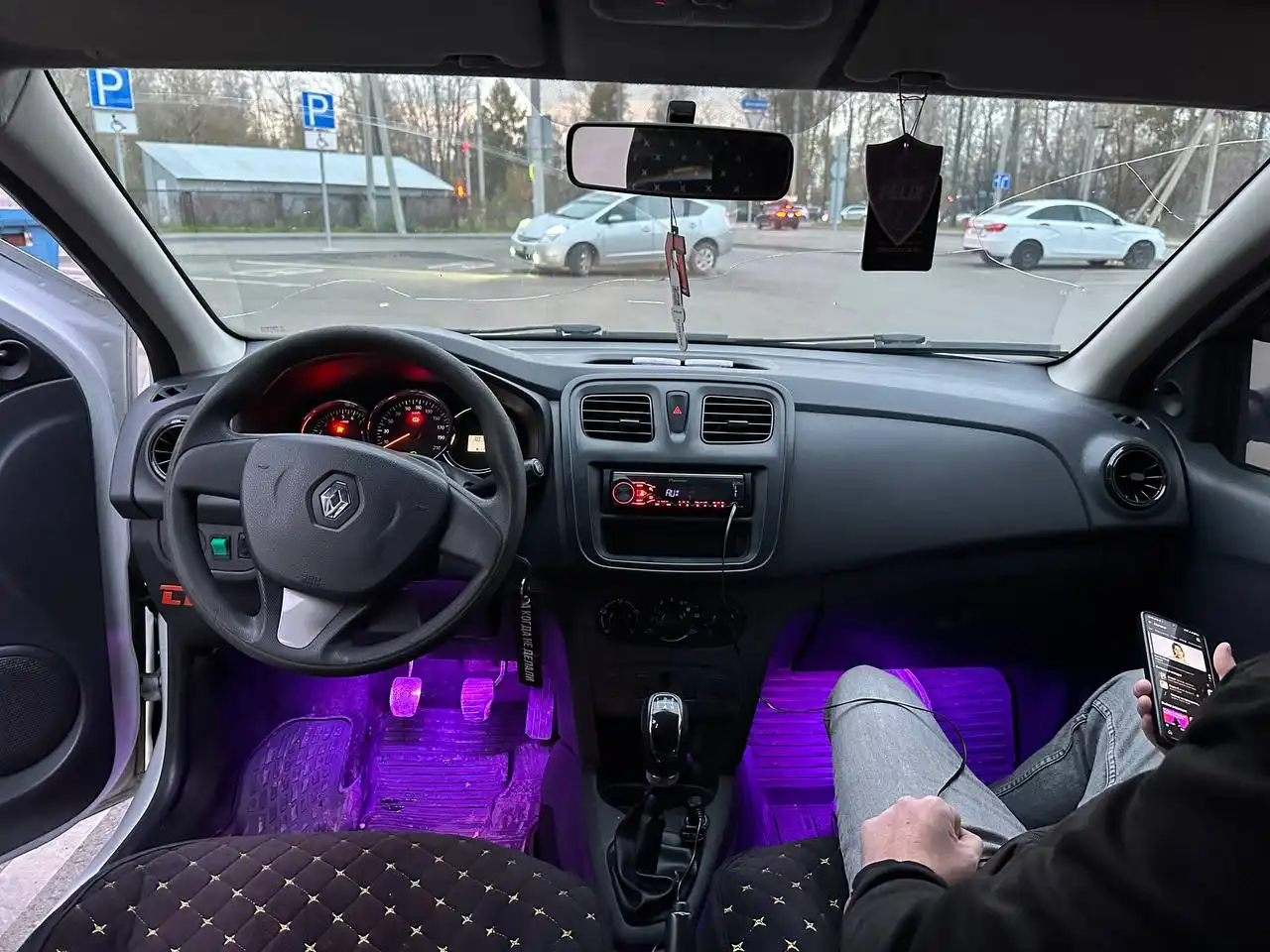 Renault Logan 2016 года, 1.6 л