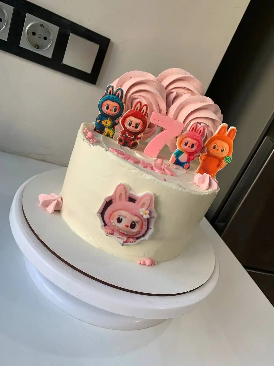 Торты на заказ в Тюмени