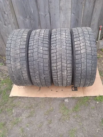 Continental VanContact Ice 205/70 R15 C шины - Запчасти в Тюмень