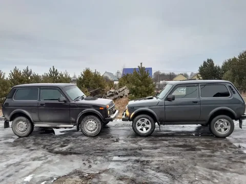 Куплю автомобиль Нива или Шевроле в Тюмени - Автобусы в Тюмень