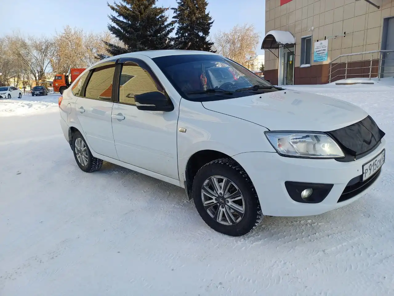 Продам Ладу Гранту 2015 года - Легковые автомобили (Авто) в Тюмень