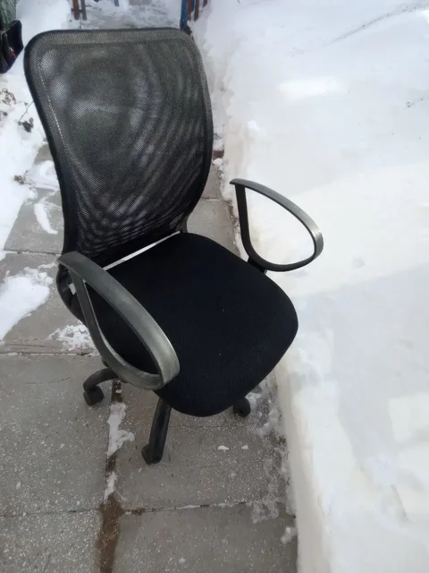 Продам кресло на колёсиках - Сантехника в Тюмень