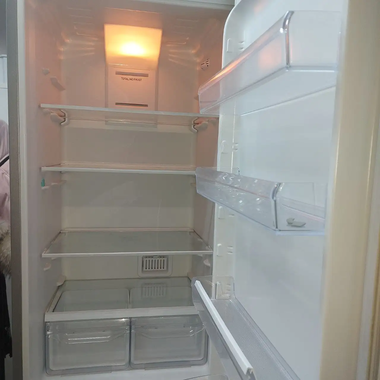 Продам двухметровый холодильник - Холодильники (Для дома и дачи) в Тюмень