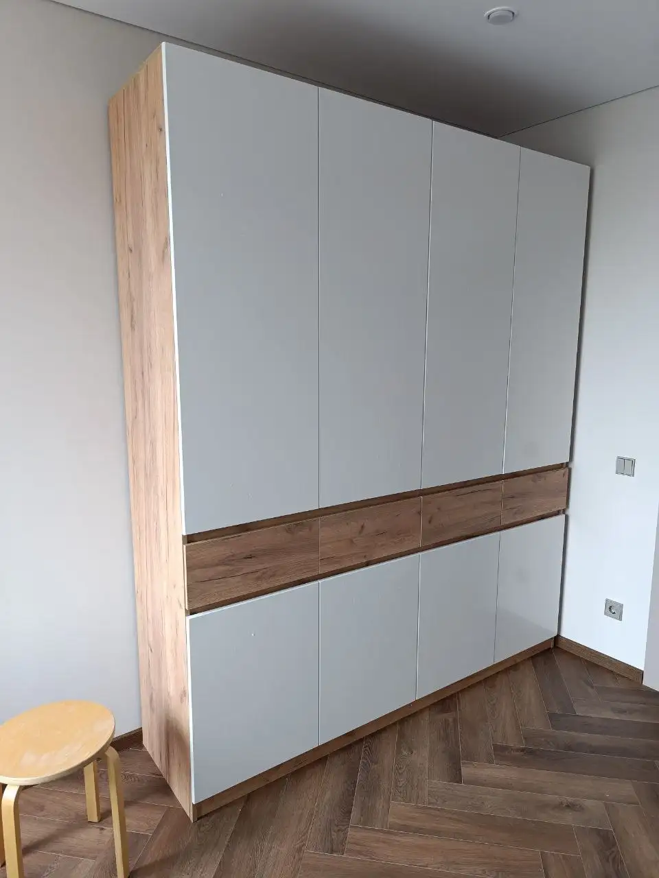 Ищу работу по сборке и изготовлению мебели - Ремонт и сборка мебели (Услуги) в Тюмень