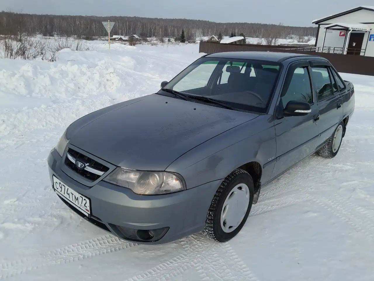 Покупка автомобиля Daewoo Nexia с пробегом до 100 тыс. км в Тюмени - Легковые автомобили (Авто) в Тюмень