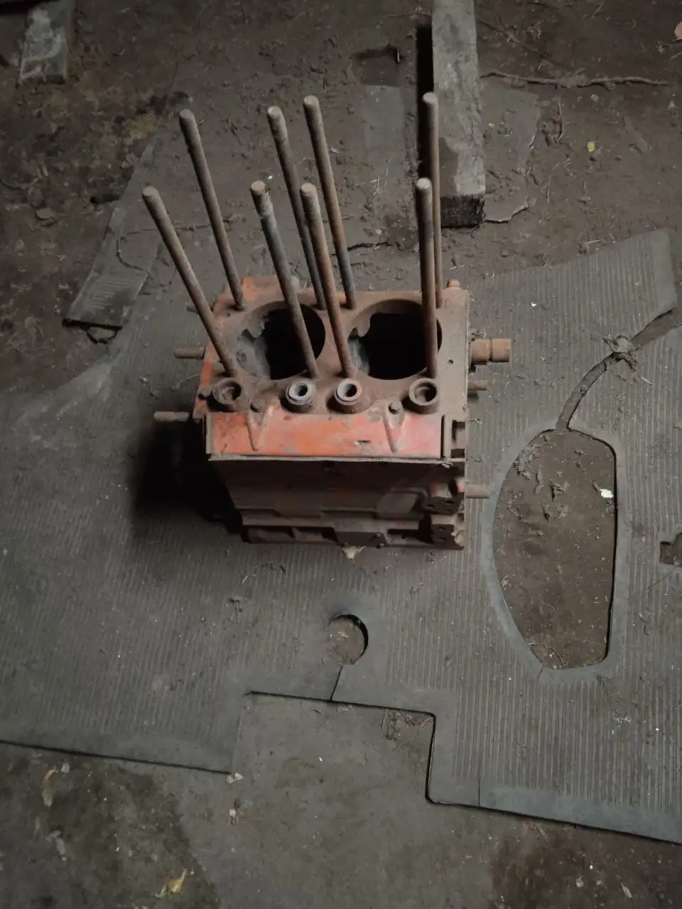 Продажа блока от трактора Т-25/Т-16 и двигателя Д-21 б/у - Запчасти для сельхозтехники (Запчасти) в Ялуторовский район