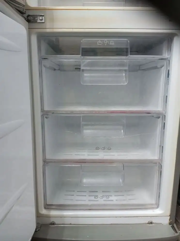 Продам рабочий хороший холодильник - Бытовая техника (Для дома и дачи) в Тюмень