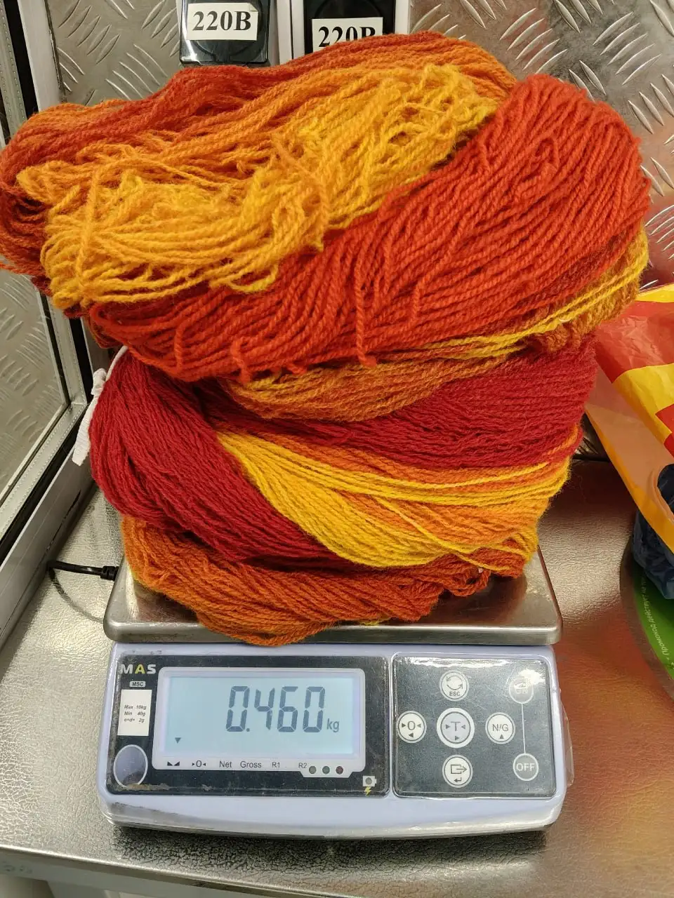 Пряжа для вязания Кауни и LanaGold - Рукоделие (Хобби и отдых) в Тюмень