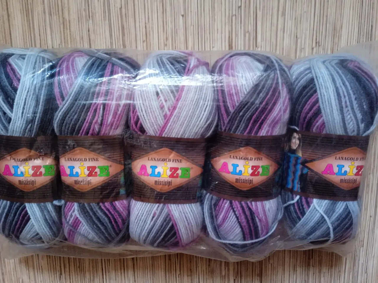 Пряжа для вязания Кауни и LanaGold - Рукоделие (Хобби и отдых) в Тюмень