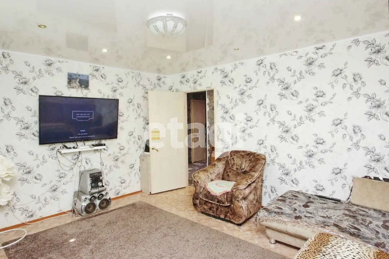 Светлая трёхкомнатная квартира в кирпичном доме - Квартиры (Недвижимость) в Тюмень