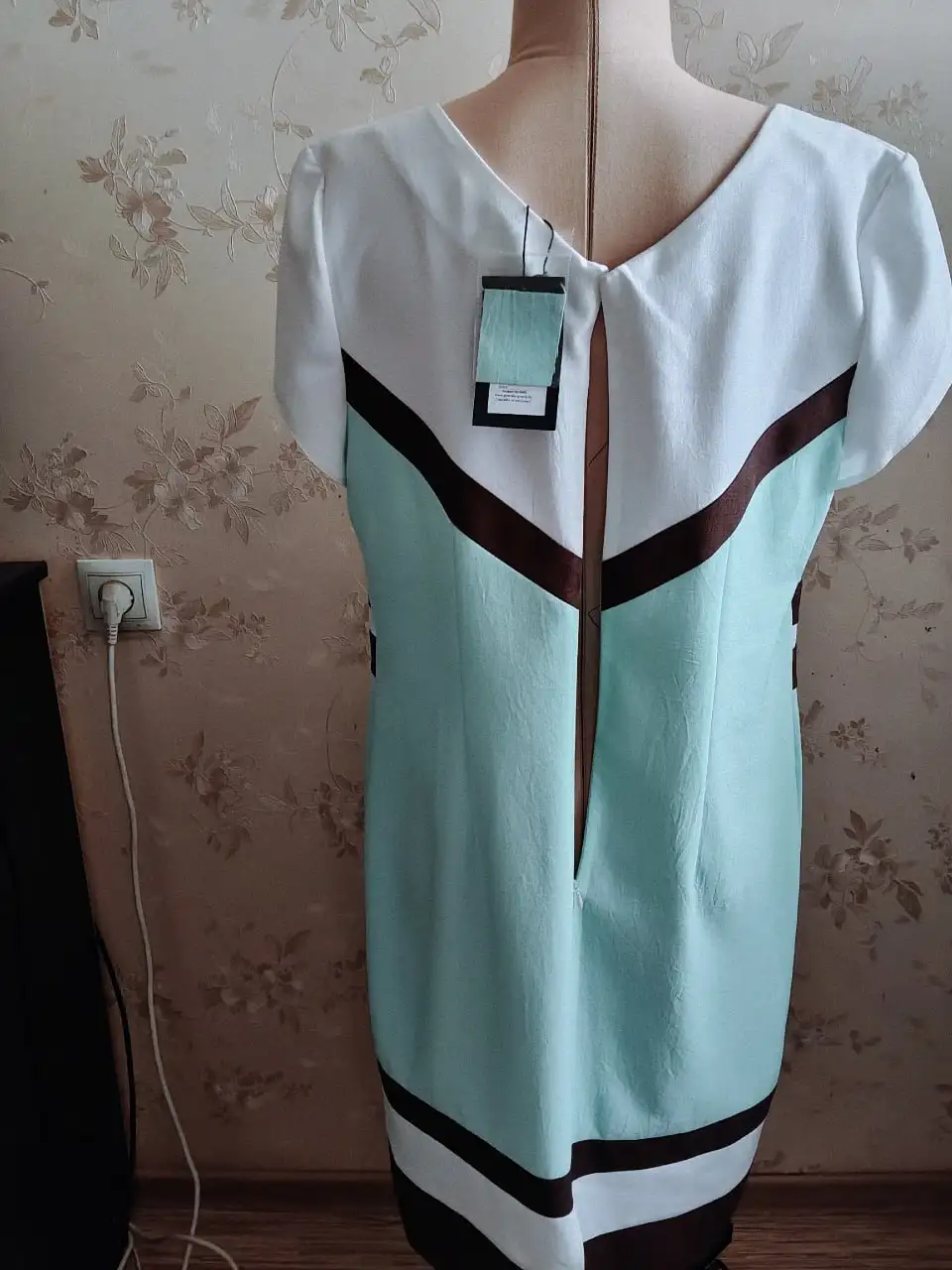 Продажа одежды: платье, кардиган, футболки - Женская одежда (Одежда) в Тюмень