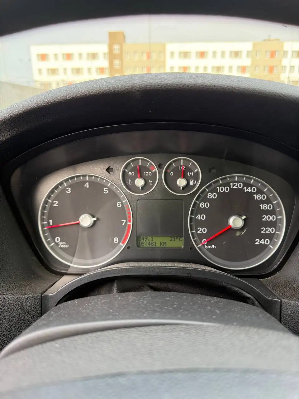 Ford Focus 1.4 MT 2006 - продажа - Легковые автомобили (Авто) в Тюмень