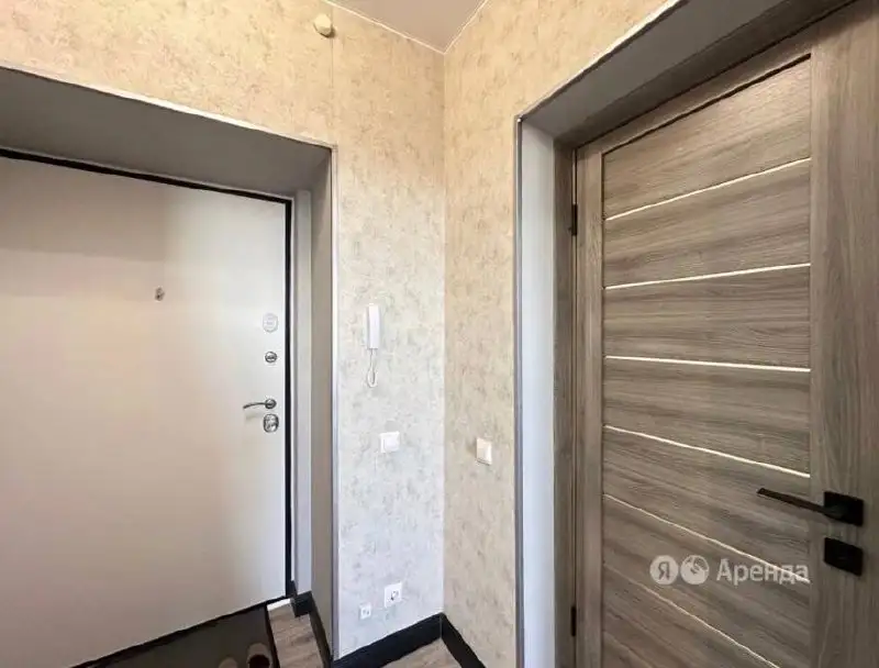 Сдам студию как однушку у метро Некрасовка - Квартиры посуточно (Недвижимость) в Москва