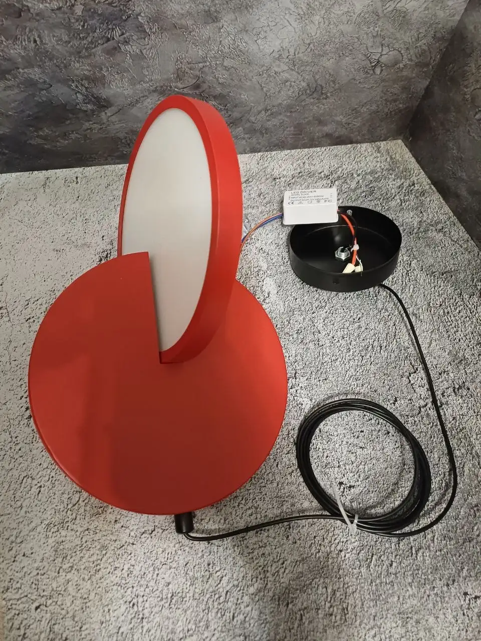 LED-люстра, новая - Освещение (Для дома и дачи) в Люберцы