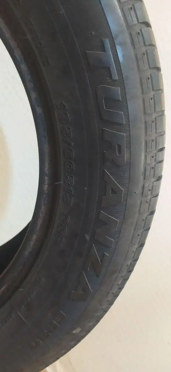 Продажа зимних шин, магнитолы и прочего - Шины (Авто) в Люберцы