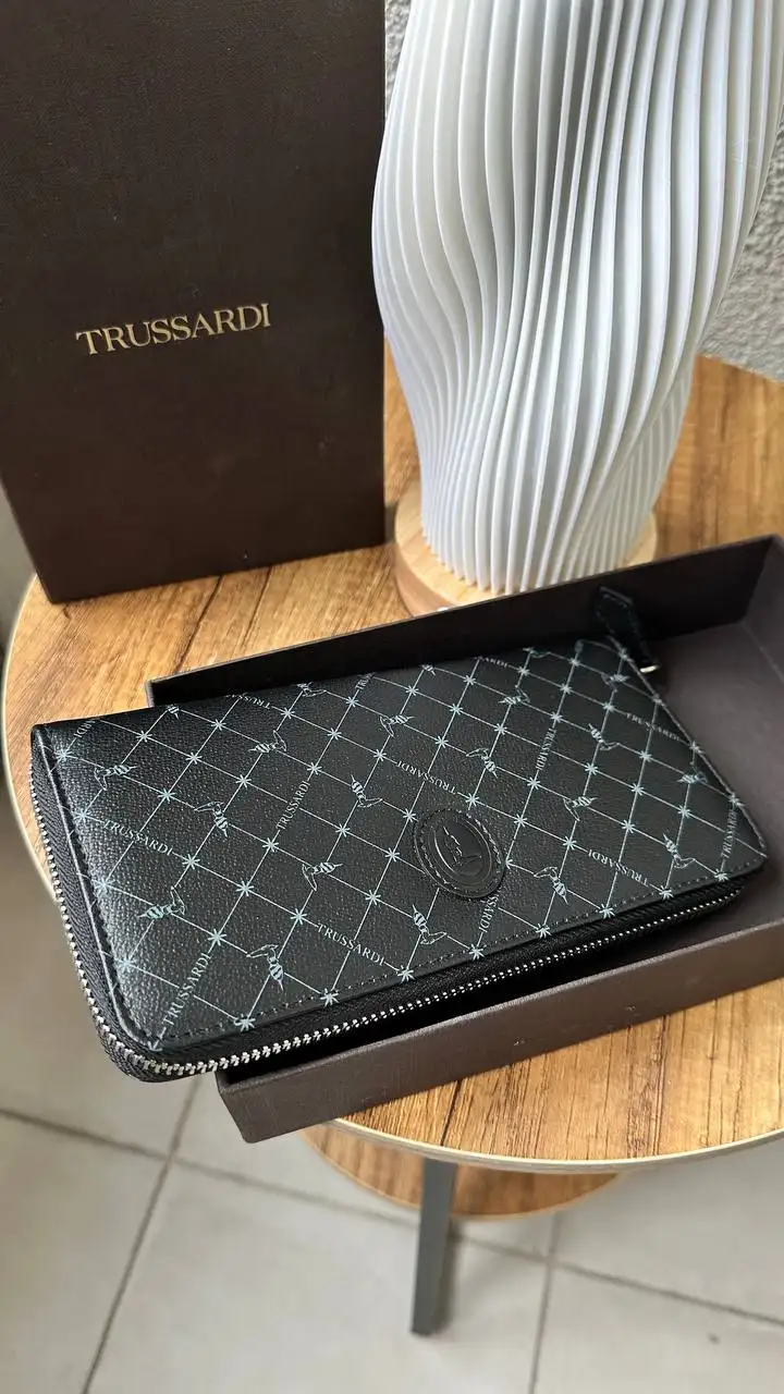Мультиварка Home Element и кошелек Trussardi - Барахолка в Котельники