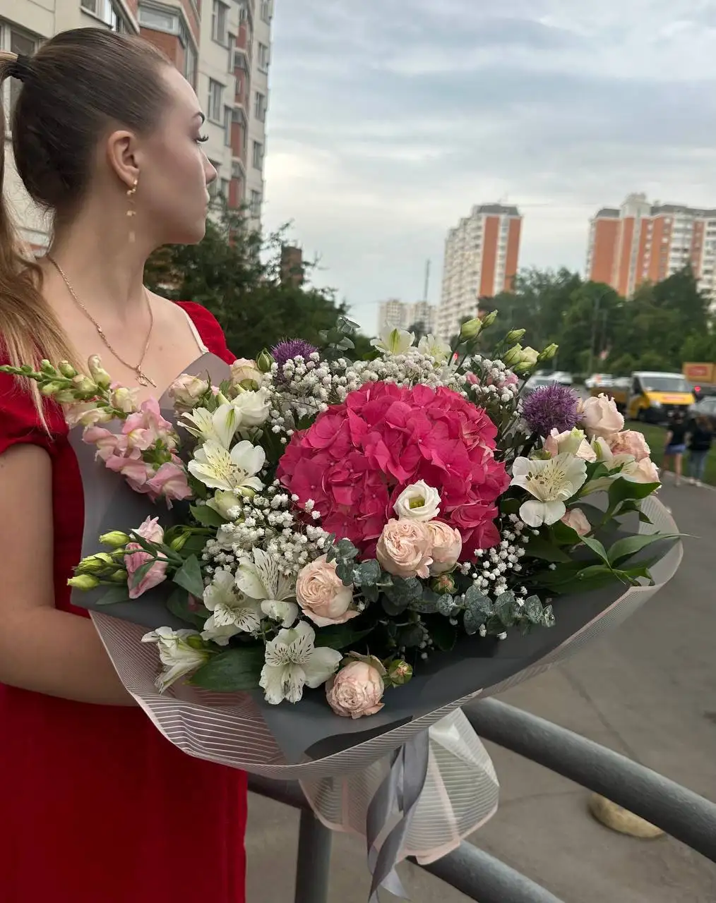 Цветы и шарики на праздник - Услуги праздничного оформления (Услуги) в Люберцы