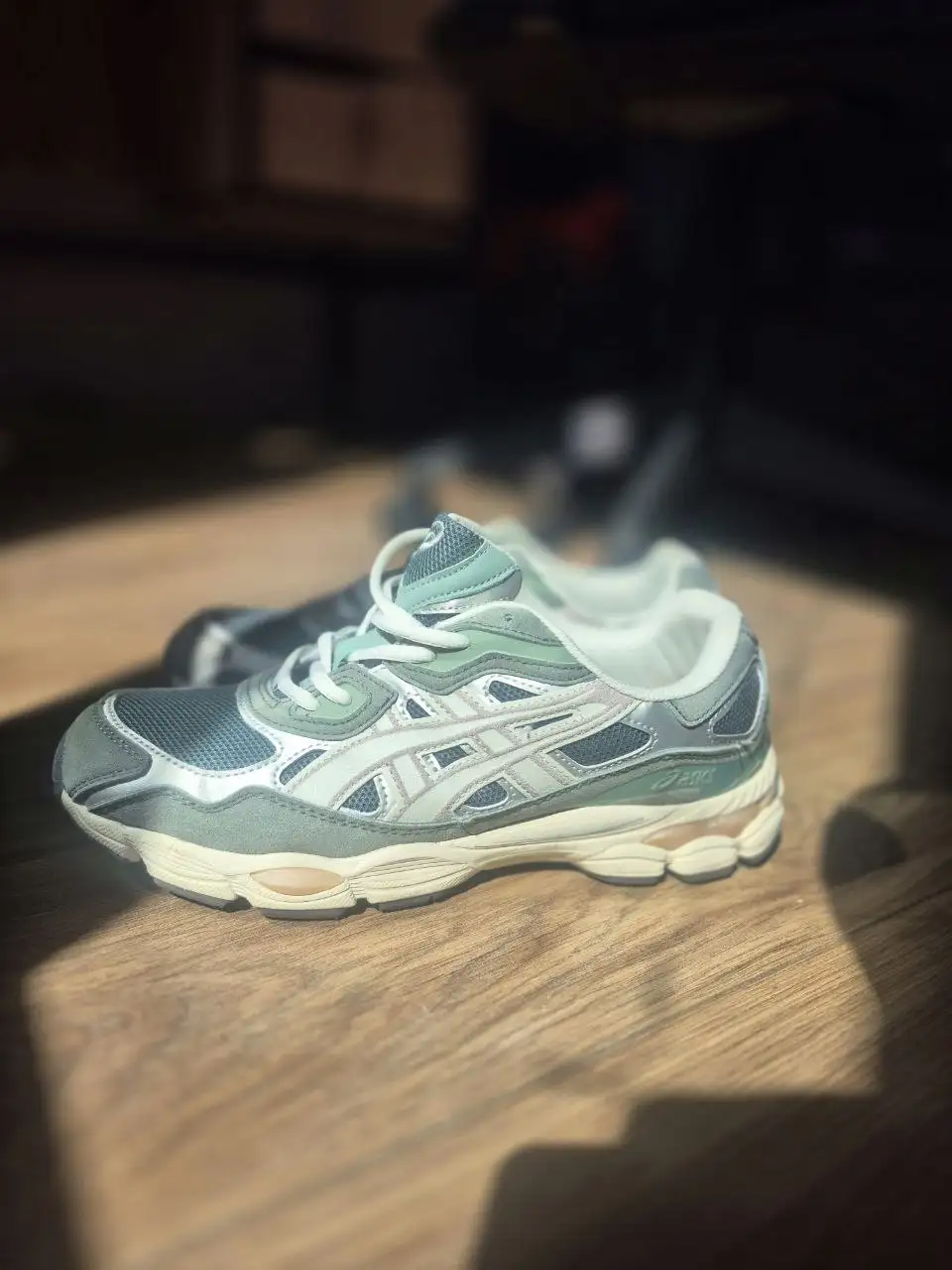 Продам кроссовки Asics реплика 44 размера - Обувь (Одежда) в Люберцы