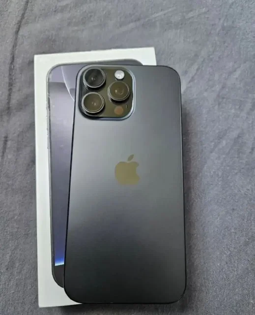 Продам iPhone новый в состоянии идеальном - Телефоны и планшеты в Всеволожск