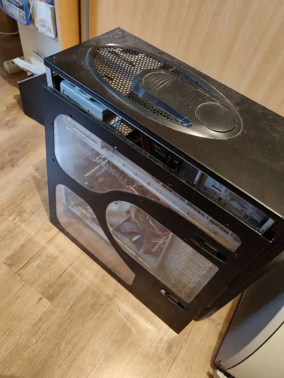 Корпуса бывшие игровые