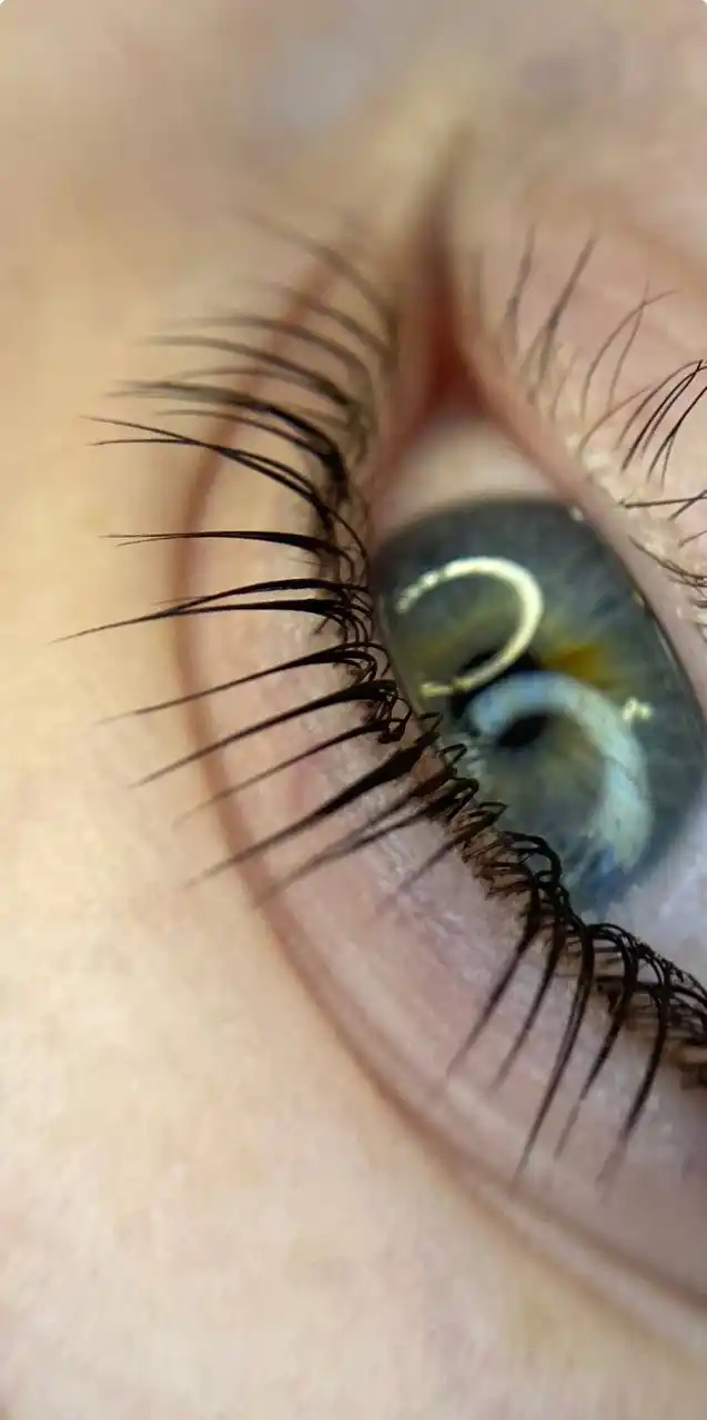 Мастер по красоте бровей и ламинированию ресниц