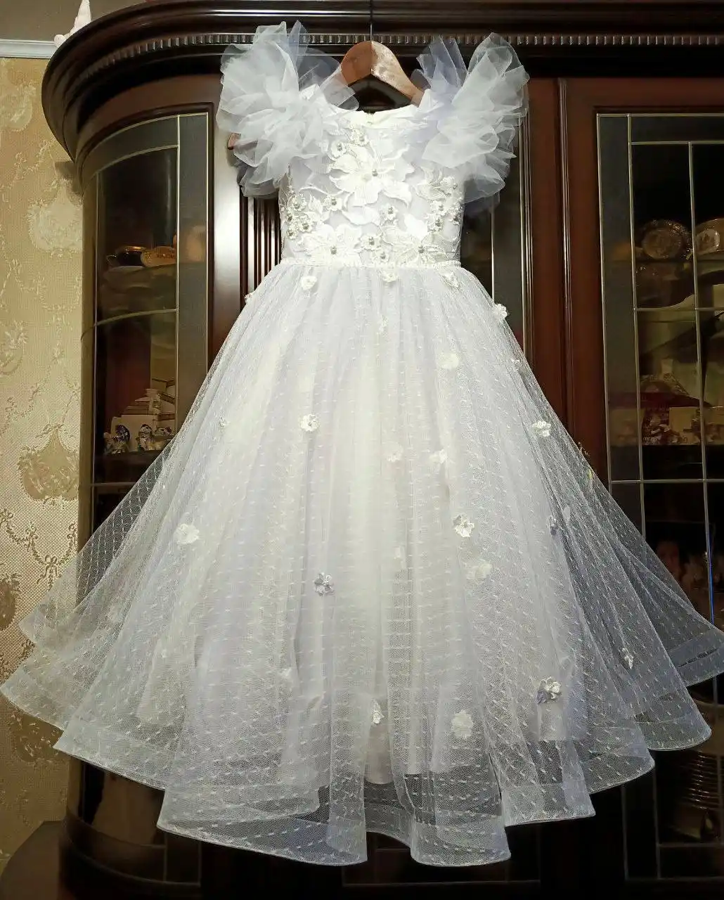 Элегантное платье для девочки