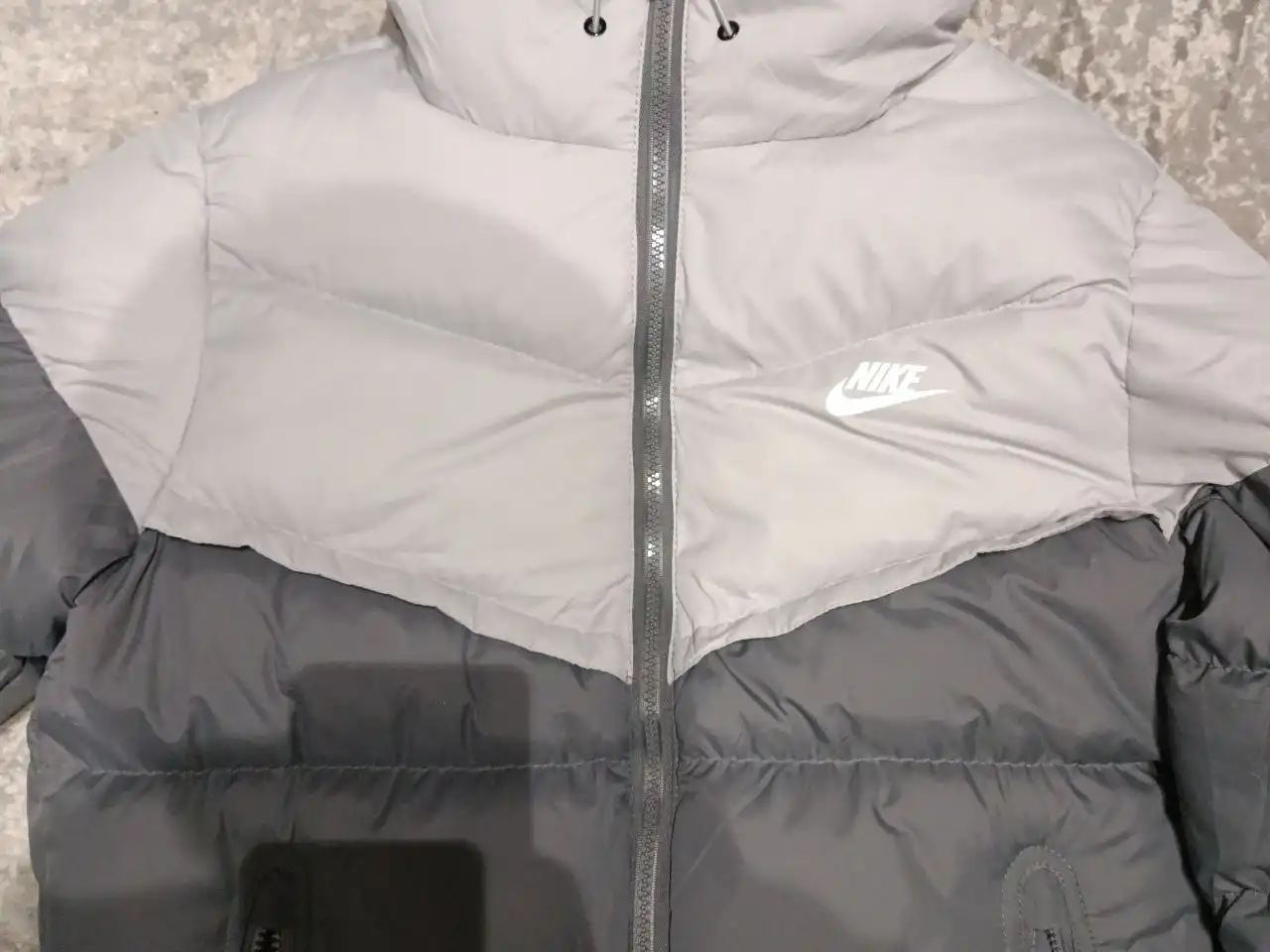 Продам куртку