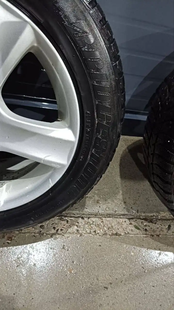 Продам диски с резиной на Ситроен