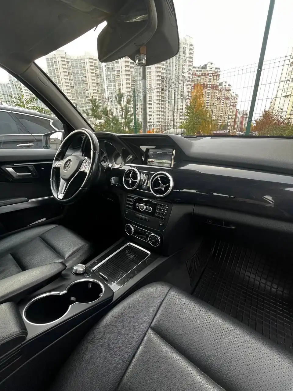 Продам Mercedes GLK 2014 г.