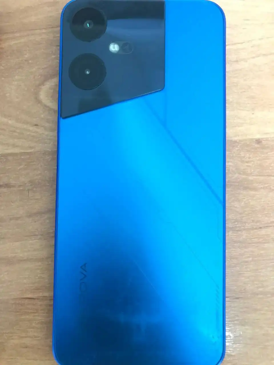 Продам телефон