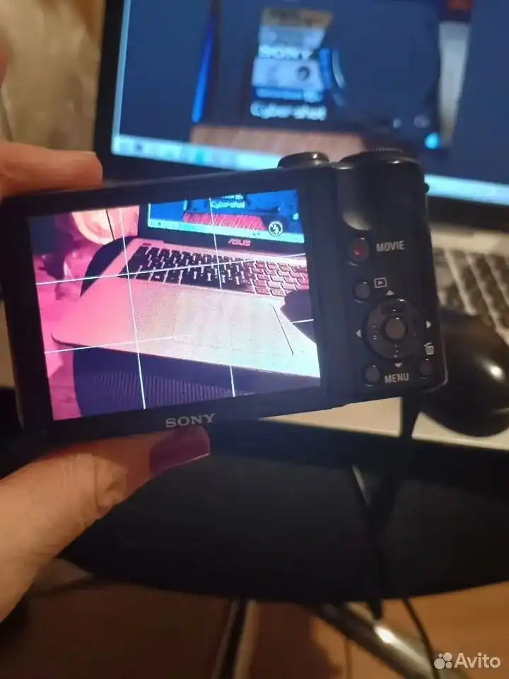 Продам цифровые компактные фотоаппараты Sony