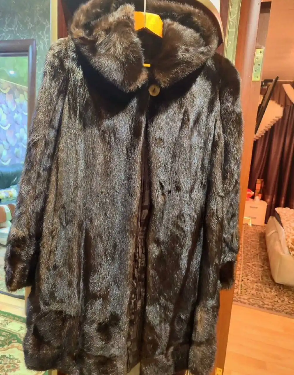 Коричневая норковая шуба размер 52