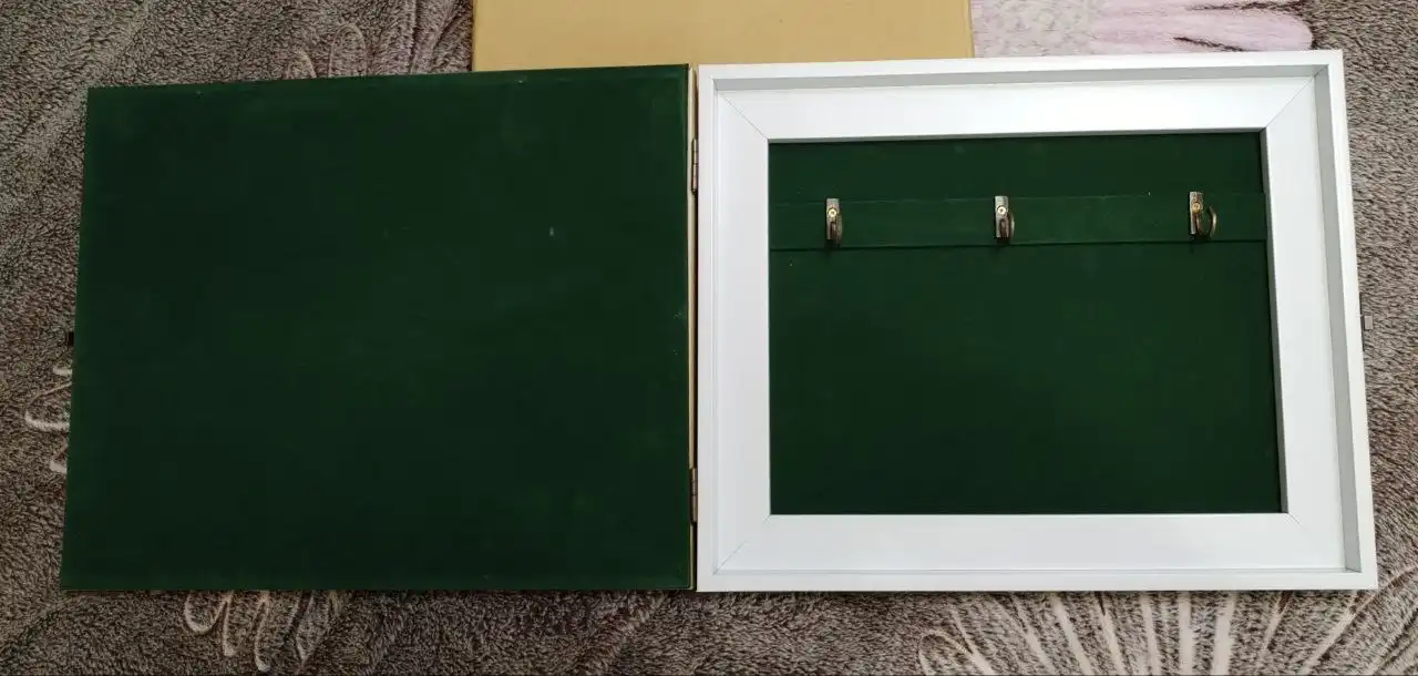 Ключница в прихожую новая бежевая