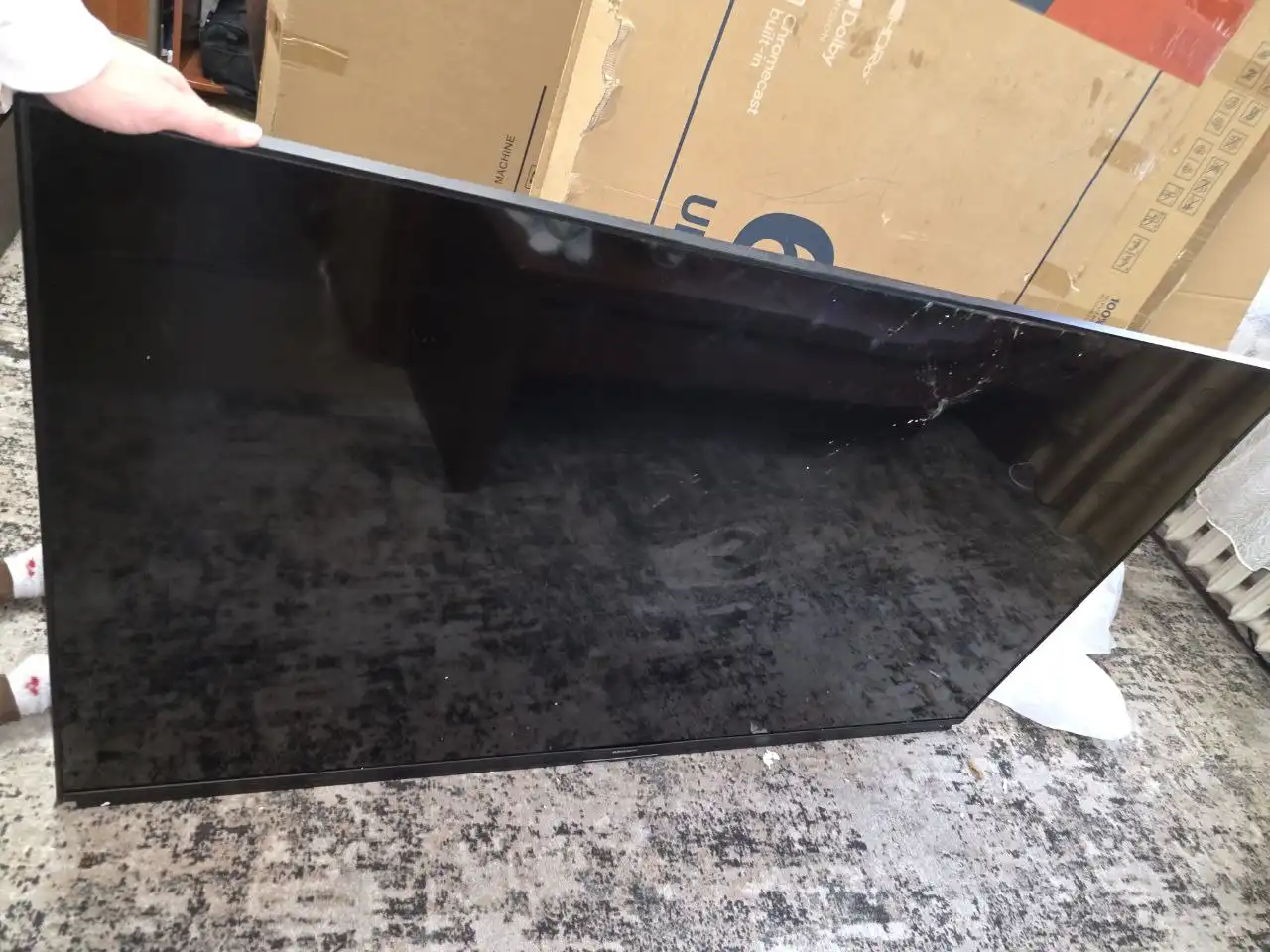 Телевизор Grundig 65 дюймов на запчасти