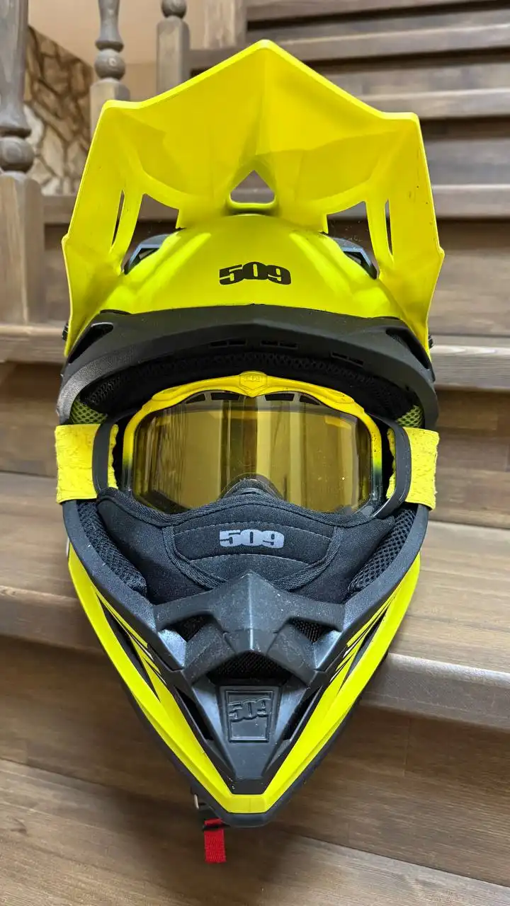 Продам шлем 509 altitude carbon 3XL