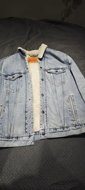 Джинсовая куртка Levi's размер XL - Одежда в Люберцы