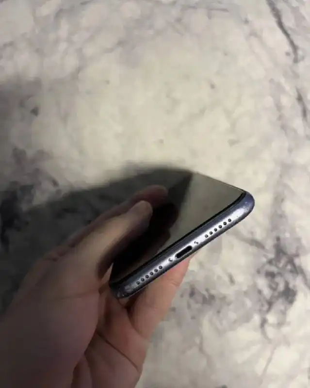 IPhone 11 64gb с неисправной камерой и Face ID