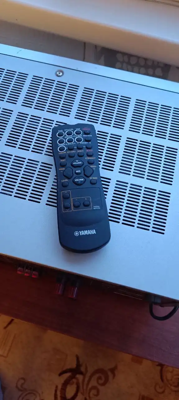 AV ресивер Yamaha с колонками